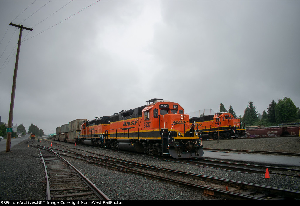 BNSF 2537